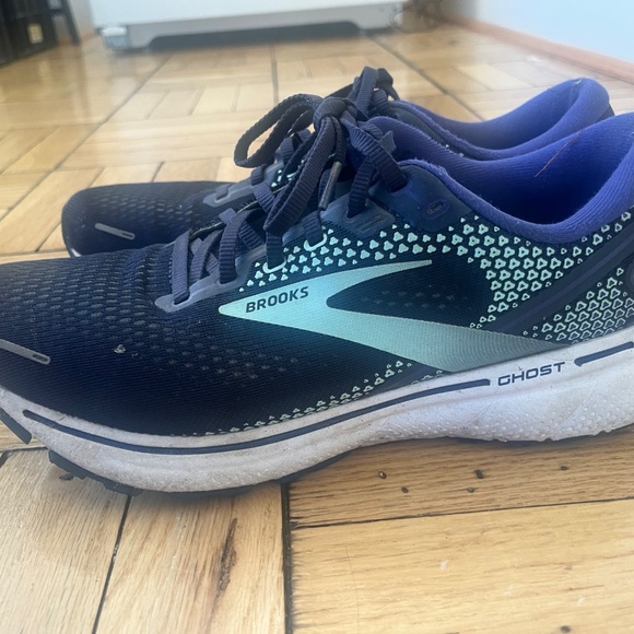 Brooks Women's Size 11 Running Shoes - Picture 4 of 5